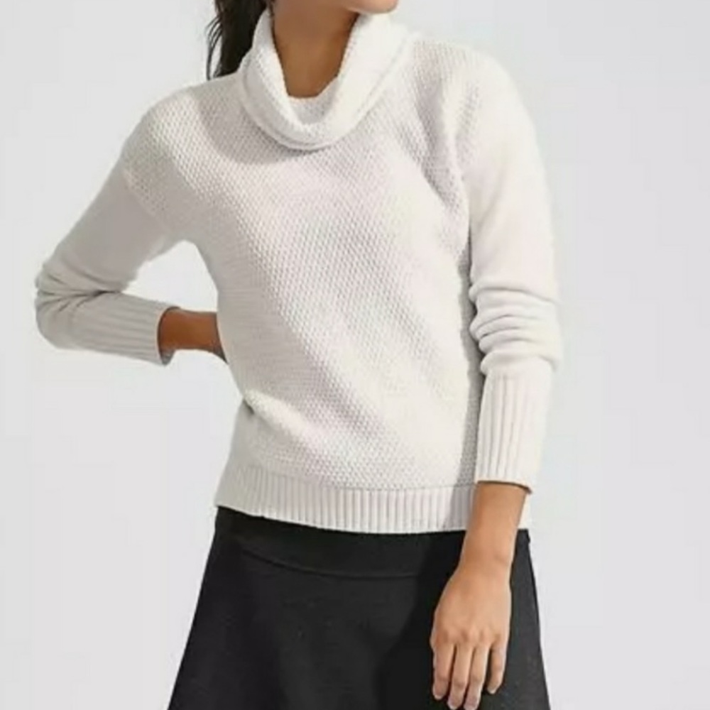 Athleta Breckinridge Turtleneck Sweater Dove White‎
